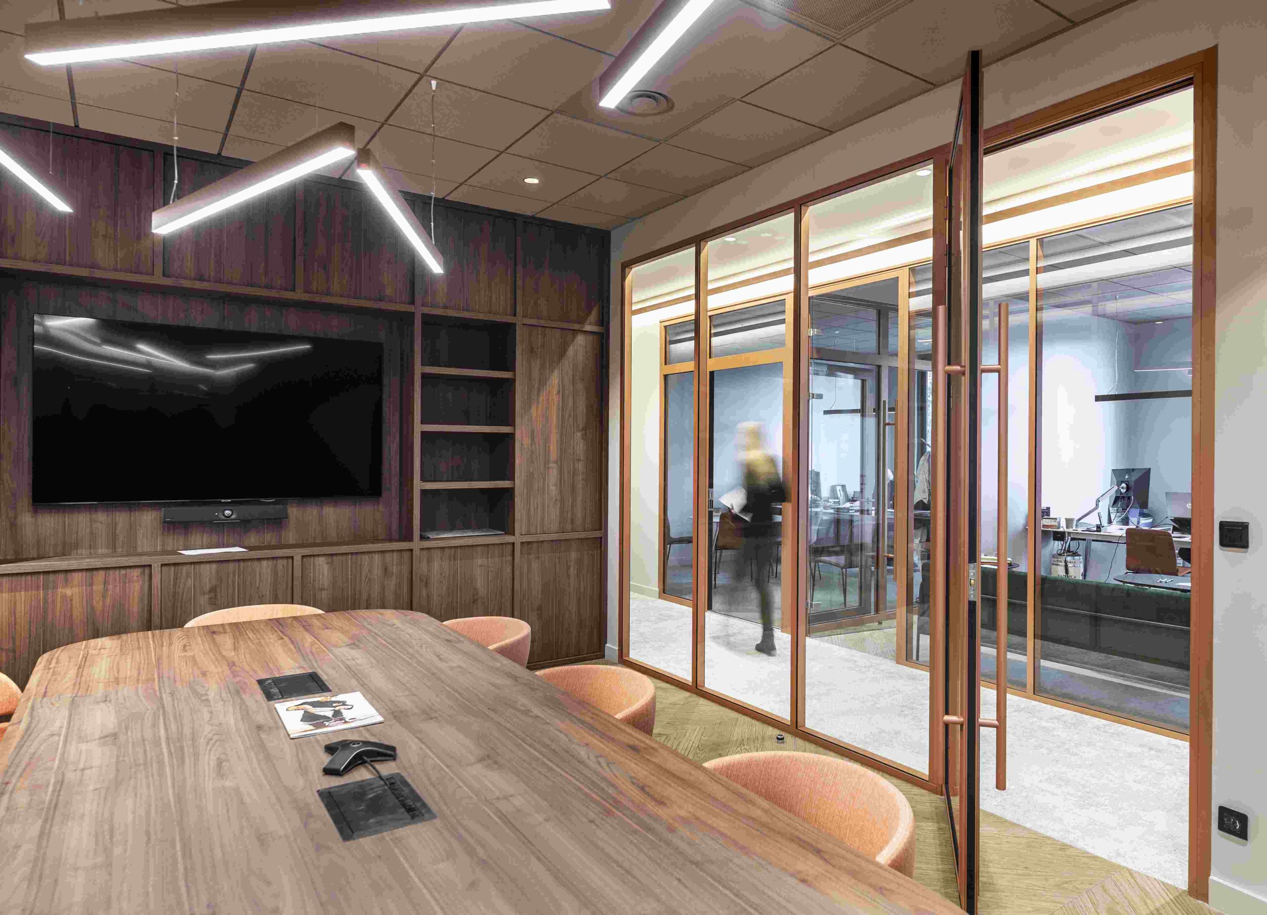 Aménagement de bureau à Lyon - Chocolaterie Voisin - Cloison de bureau Tiaso AZ 78mm